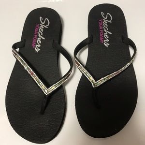 Skechers flip flops
